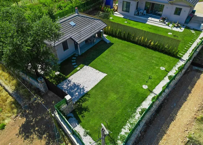 Arzu Cottage